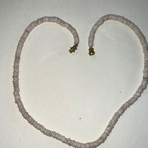 Vintage Hawaiian 16” puka shell necklace